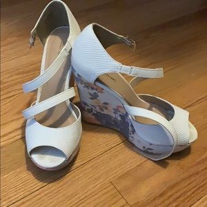 Floral wedges from spring
